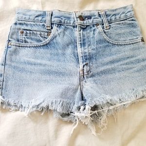 Vintage Levi's high rise cutoff shorts